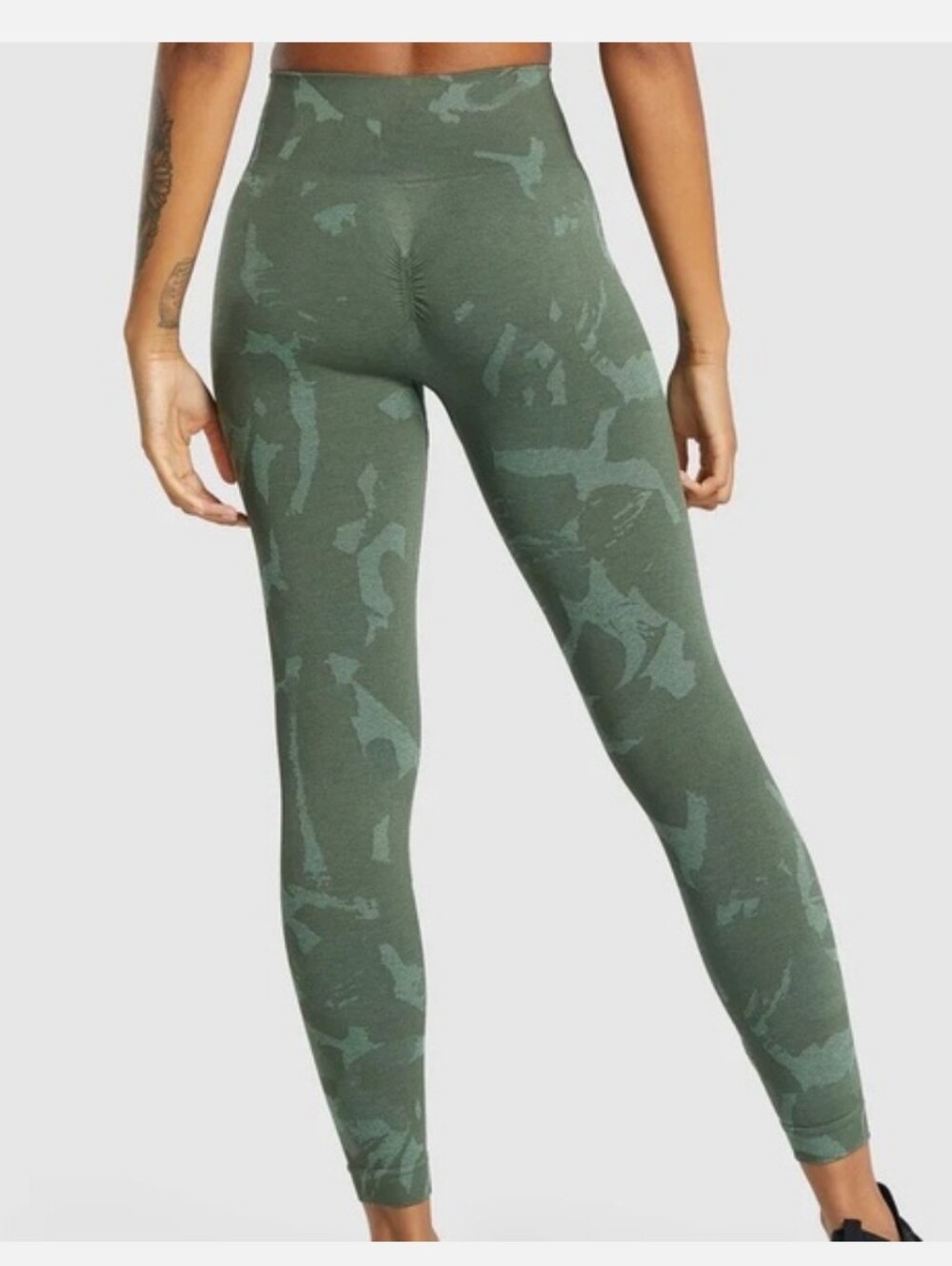 LIKE NEW - Gymshark Adapt Camo Seamless Leggings Sz L Savanna | Green High Waist - Picture 2 of 14